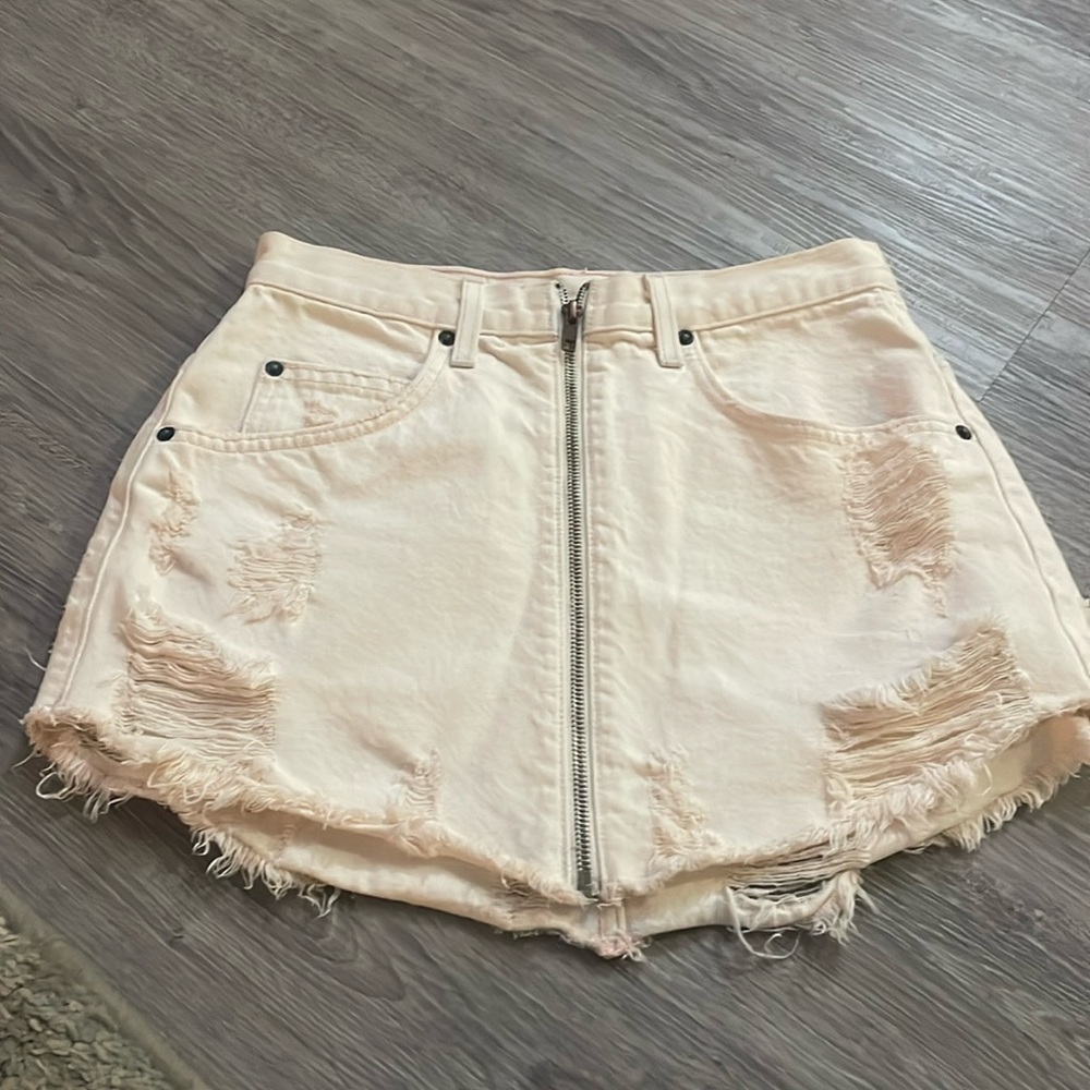 CARMAR Los Angeles Beatrice Pale Pink Denim Skirt Size 27